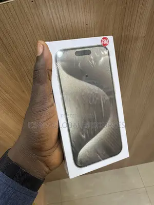 New Apple iPhone 15 Pro Max 256 GB Silver