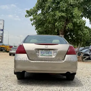 Honda Accord 2007 Gold