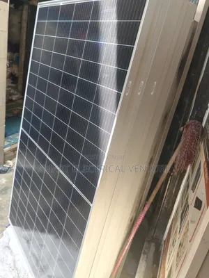 450w 120 Cella Mono Canadian Solar Panel