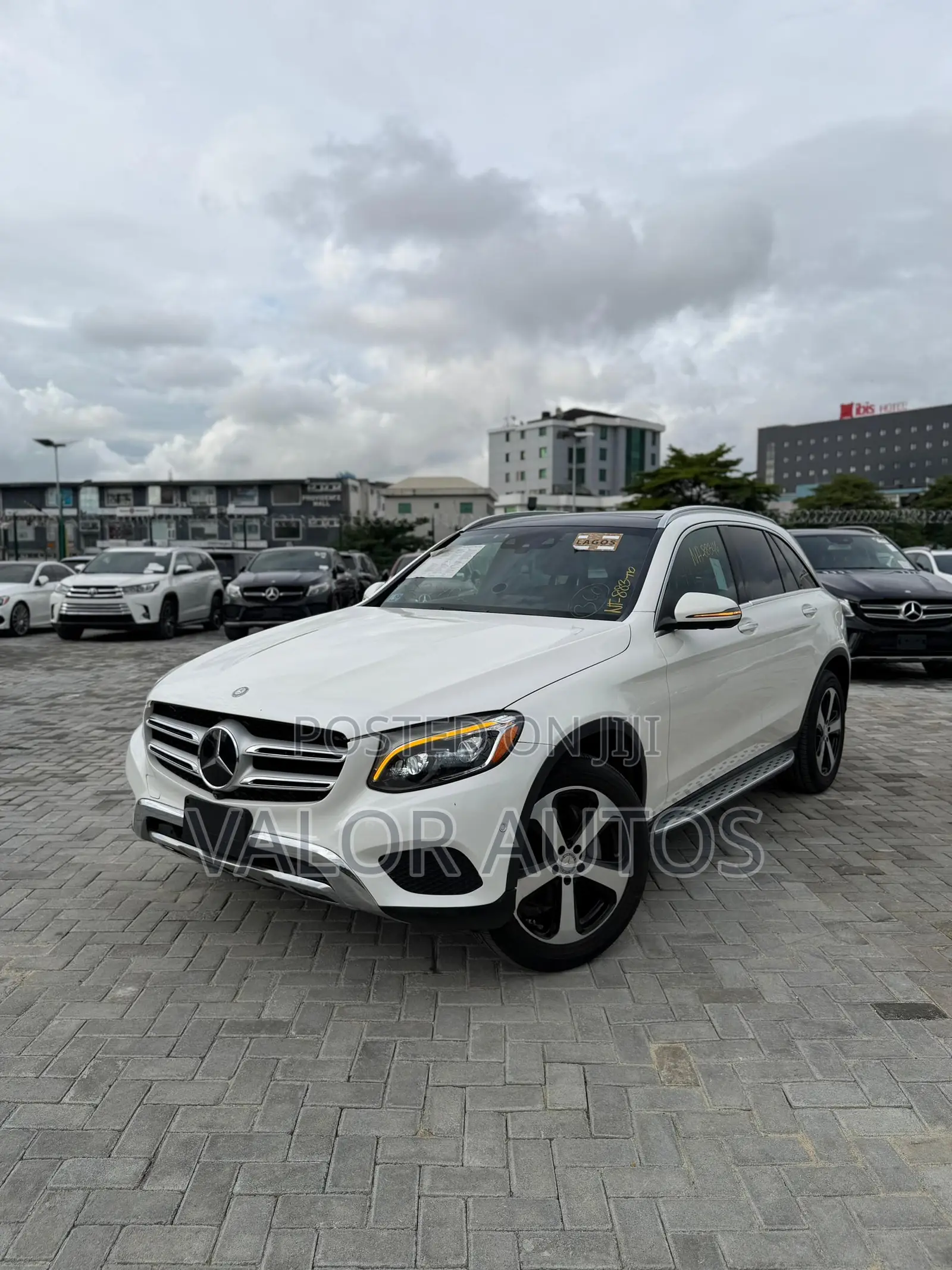Mercedes-Benz GLC-Class 2017 White