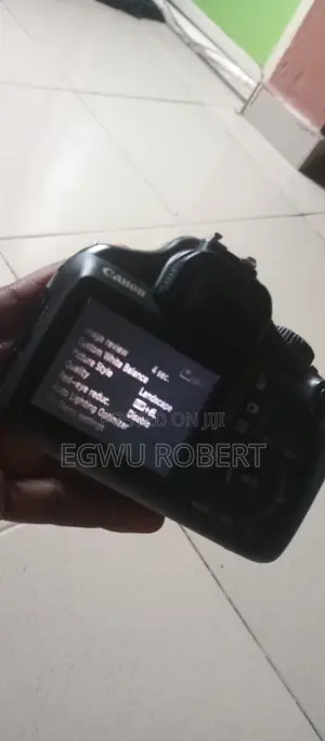 Canon Eos Rebel T3