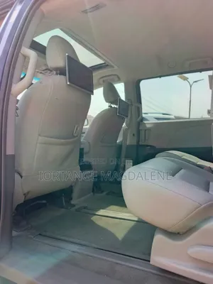 Toyota Sienna 2015 Blue