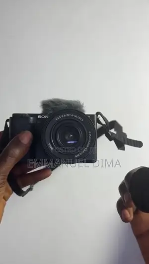 Sony Zv-E10 Mirrorless Camera With 16-50mm Lens