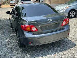 Toyota Corolla LE 4dr Sedan (1.8L 4 cyl 4A) 2009 Blue