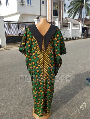 Collar Bubu Gown