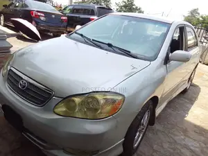 Toyota Corolla 2004 Silver