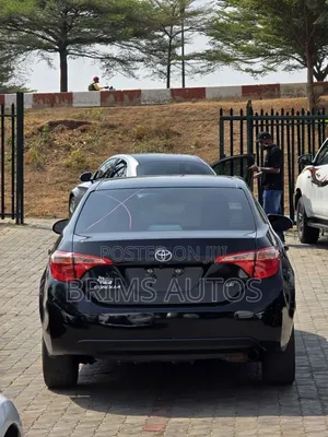 Toyota Corolla LE 4dr Sedan (1.8L 4cyl CVT) 2017 Black