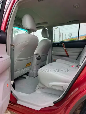 Toyota Highlander 2011 Red