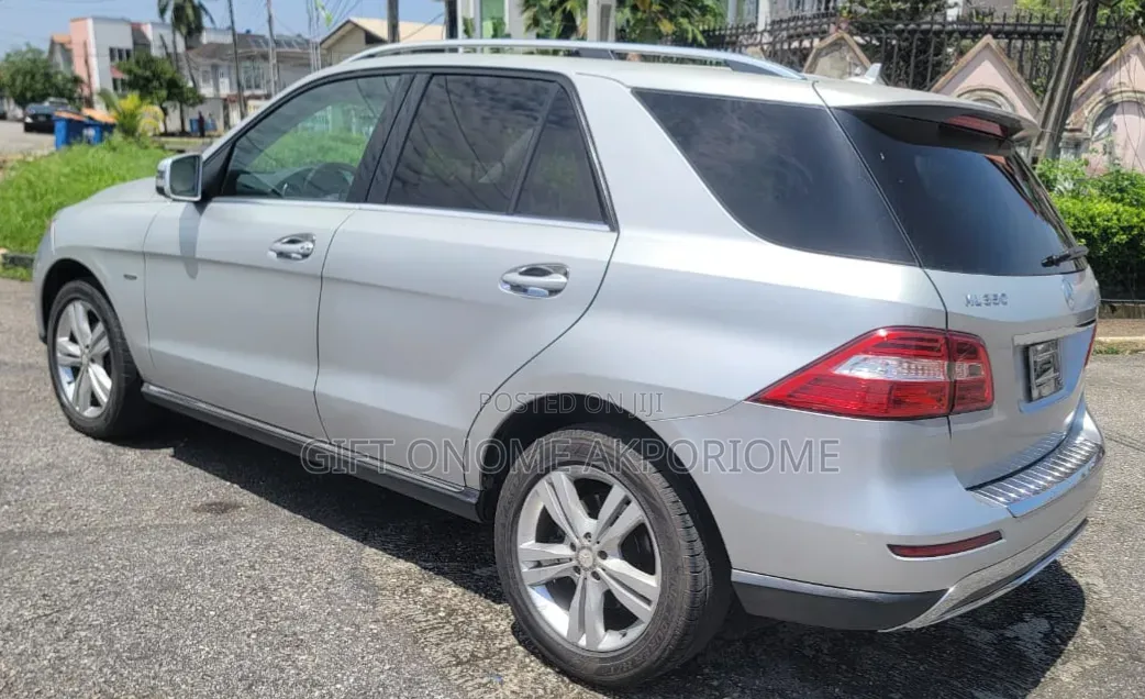 Mercedes-Benz M Class 2012 Silver