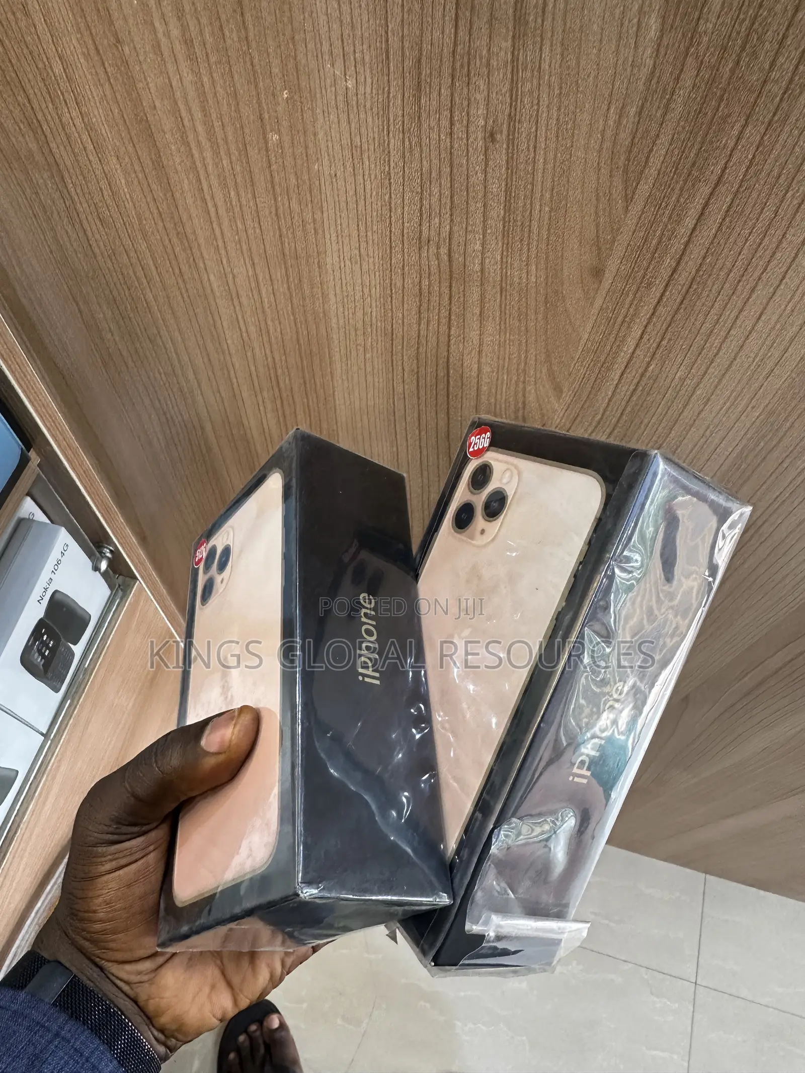 New Apple iPhone 11 Pro 256 GB Gold