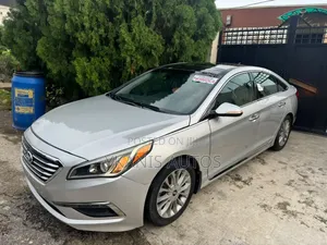 Hyundai Sonata Limited Sedan FWD (2.4L 4cyl 6A) 2016 Silver