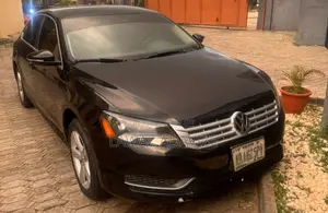 Volkswagen Passat SE 2013 Black