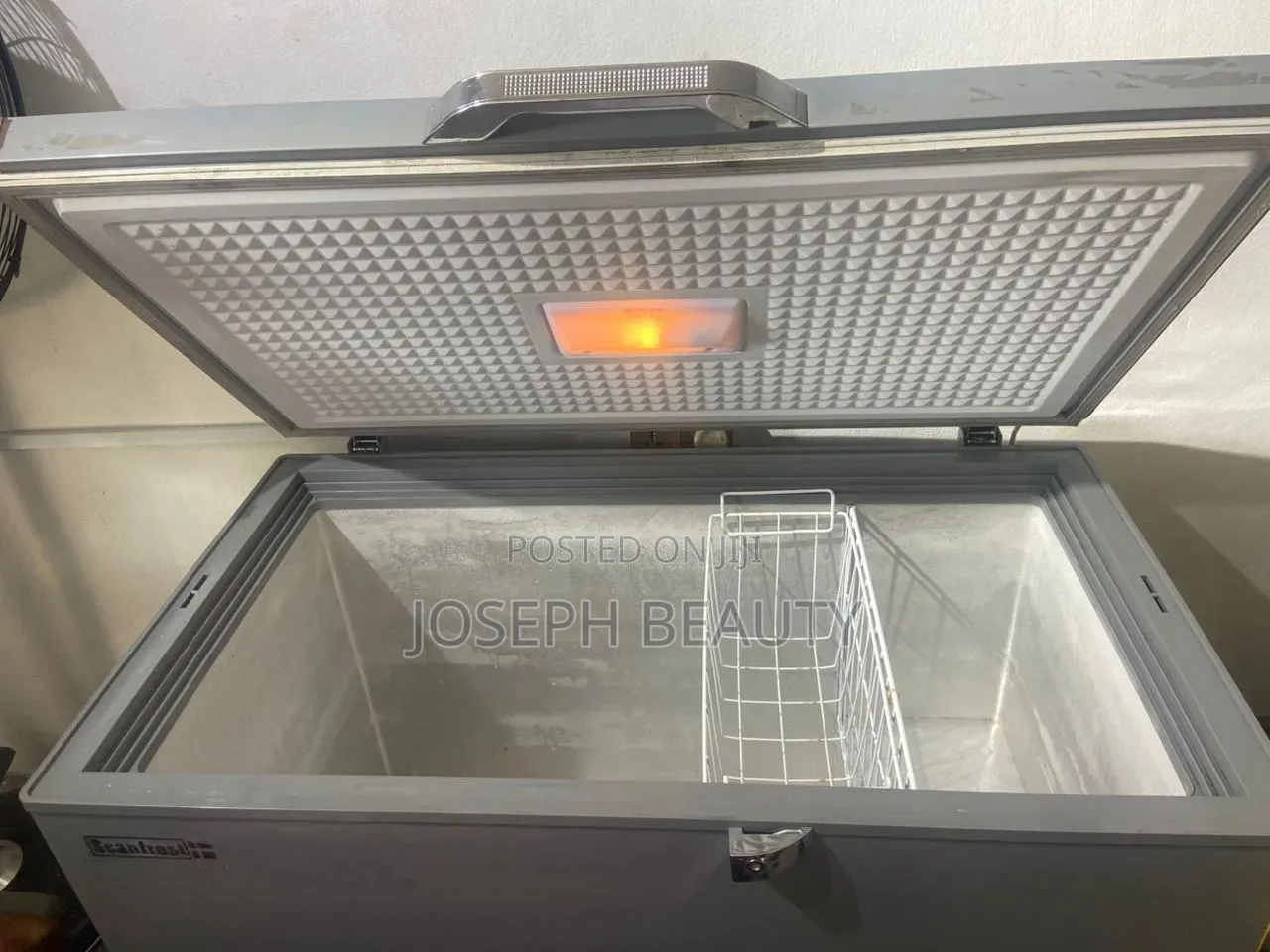 Scanfront Deep Freezer 300liters