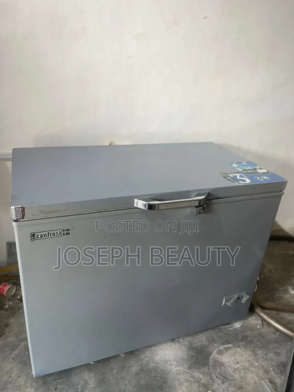 Scanfront Deep Freezer 300liters