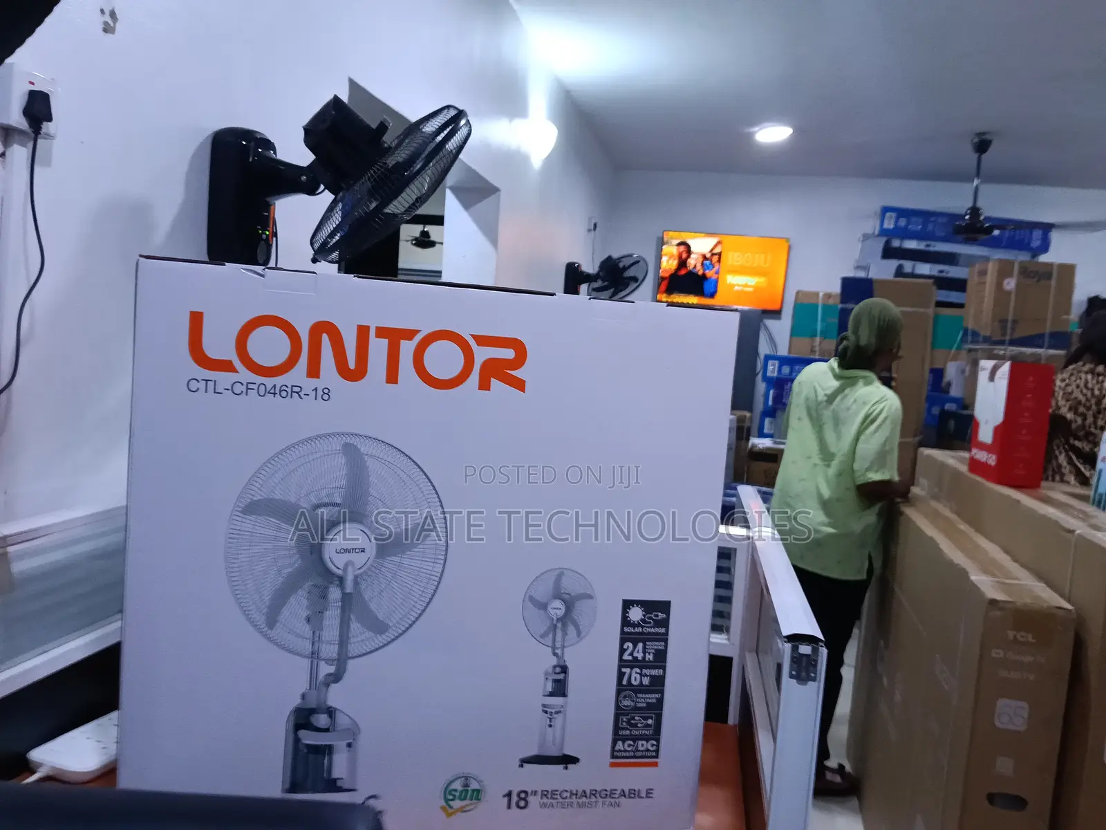 18" Lontor Battery Standing Fan With Water Mist