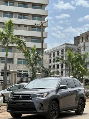 Toyota Highlander 2018 Gray