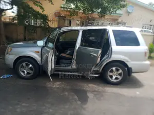 Honda Pilot 2006 Silver