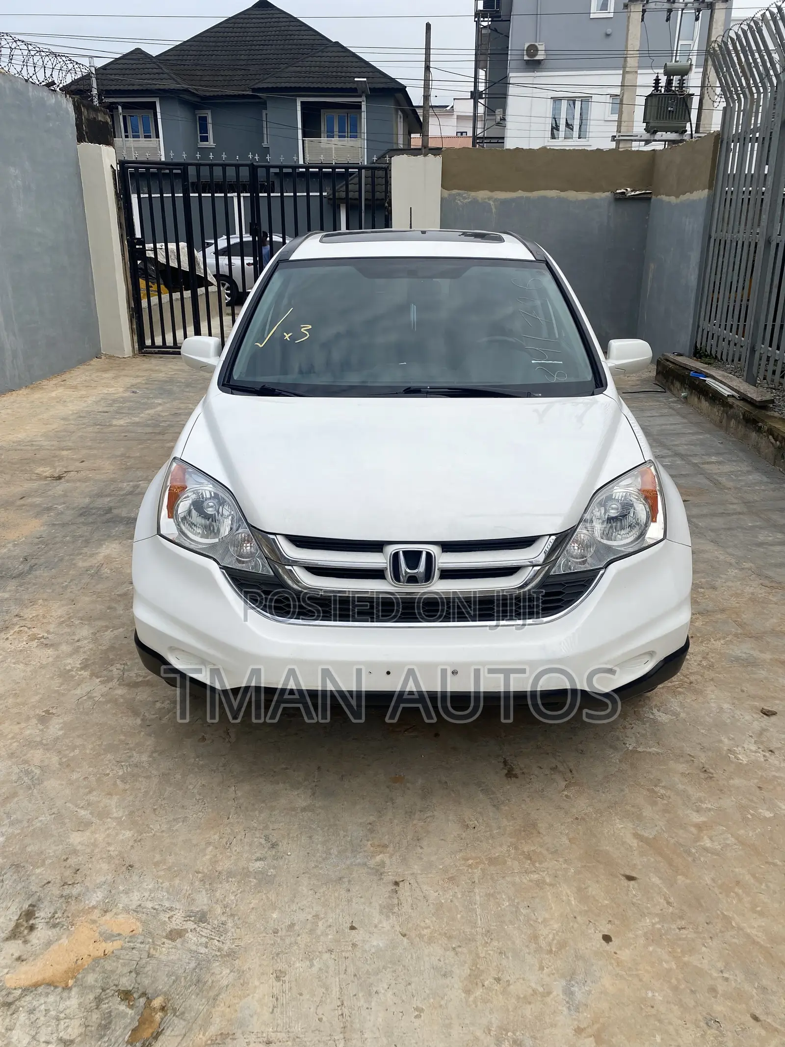 Honda CR-V 2011 White