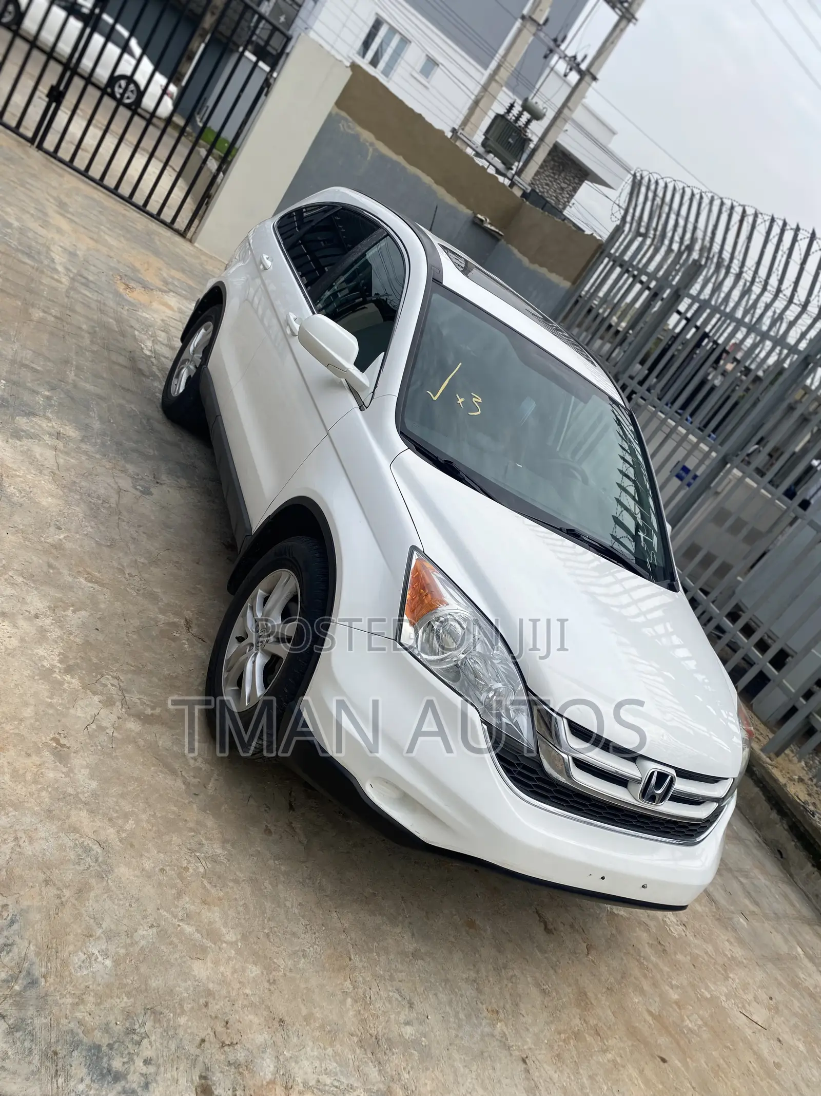Honda CR-V 2011 White