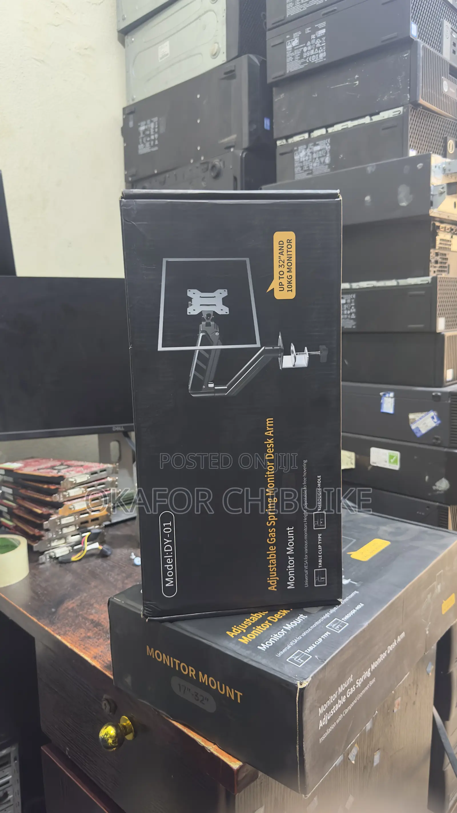 Dual Adjustable Monitor Arm Dy02