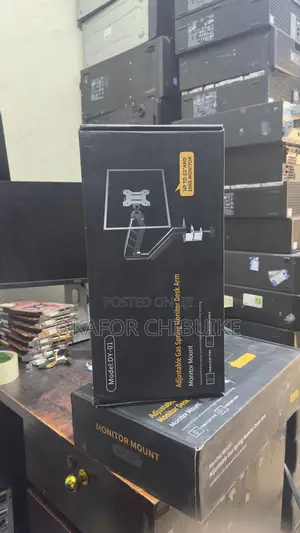 Dual Adjustable Monitor Arm Dy02