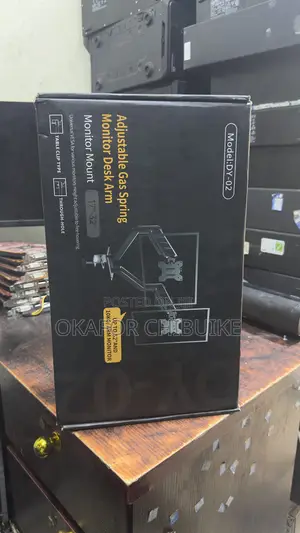 Dual Adjustable Monitor Arm Dy02