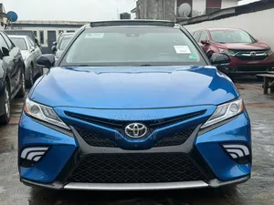 Toyota Camry 2019 Blue