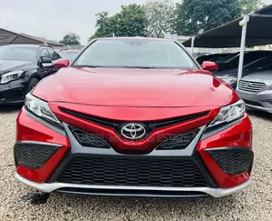Toyota Camry SE FWD 2020 Red