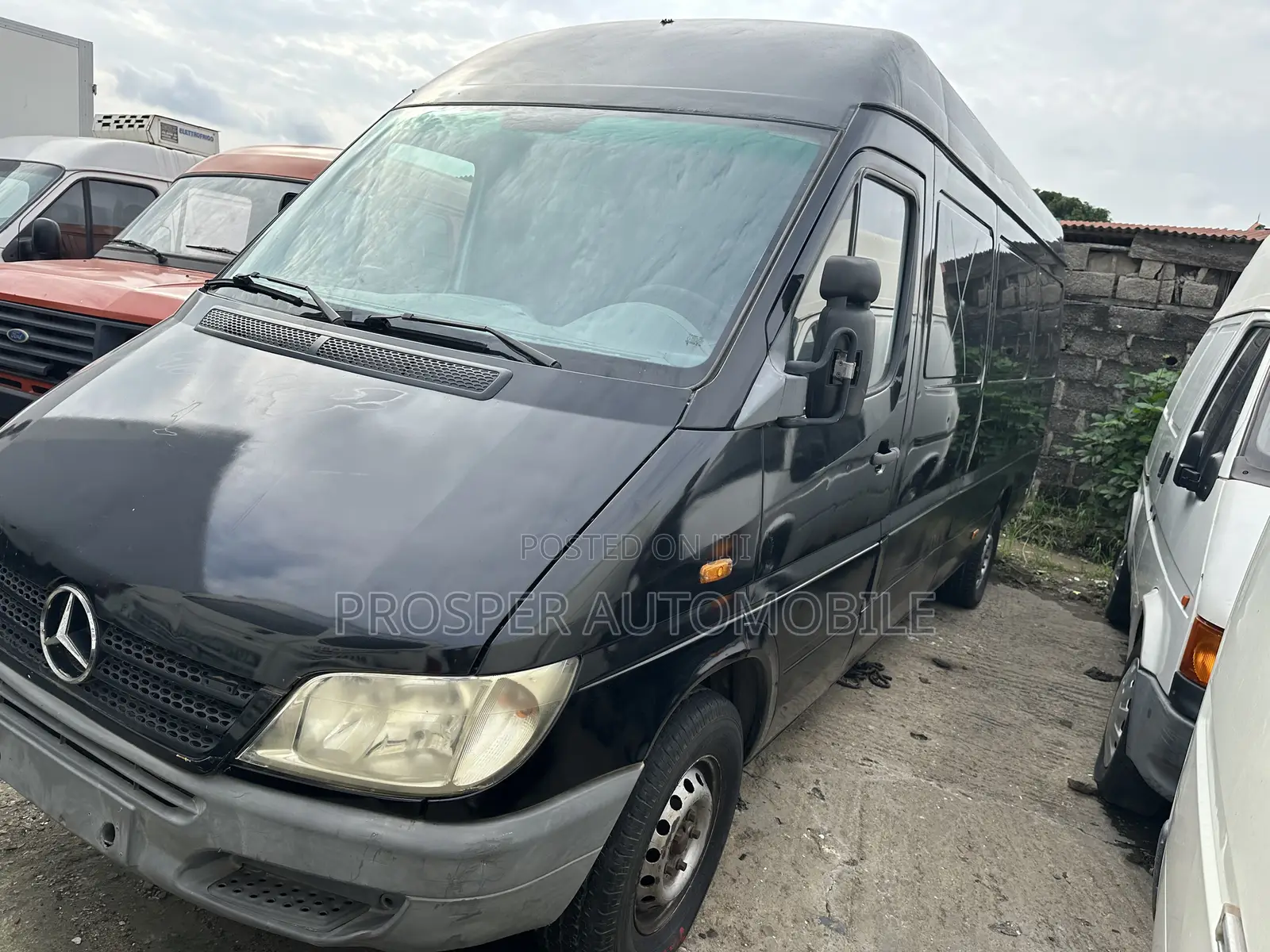 Mercedes-Benz Sprinter 2010 Black
