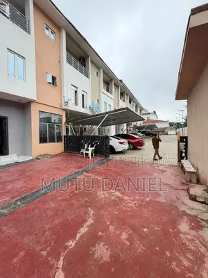3bdrm Townhouse / Terrace in Guzape District for rent