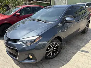 Toyota Corolla S Plus 4dr Sedan (1.8L 4cyl 6M) 2015 Gray
