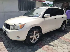 Toyota RAV4 2008 White