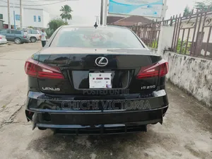 Lexus IS 2016 Black