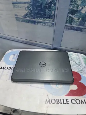Laptop Dell Latitude 3540 4GB Intel Core i3 HDD 320GB