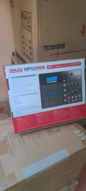 Akai MPD 226