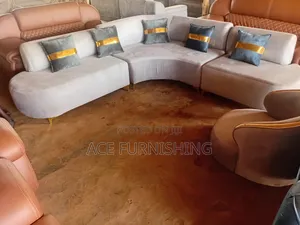 7 Seater Corner Unit With 2 Single Console