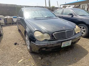 Mercedes-Benz C200 2005 Black