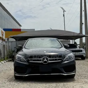 Mercedes-Benz C300 2015 Black