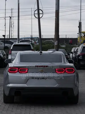 Chevrolet Camaro 2019 Silver