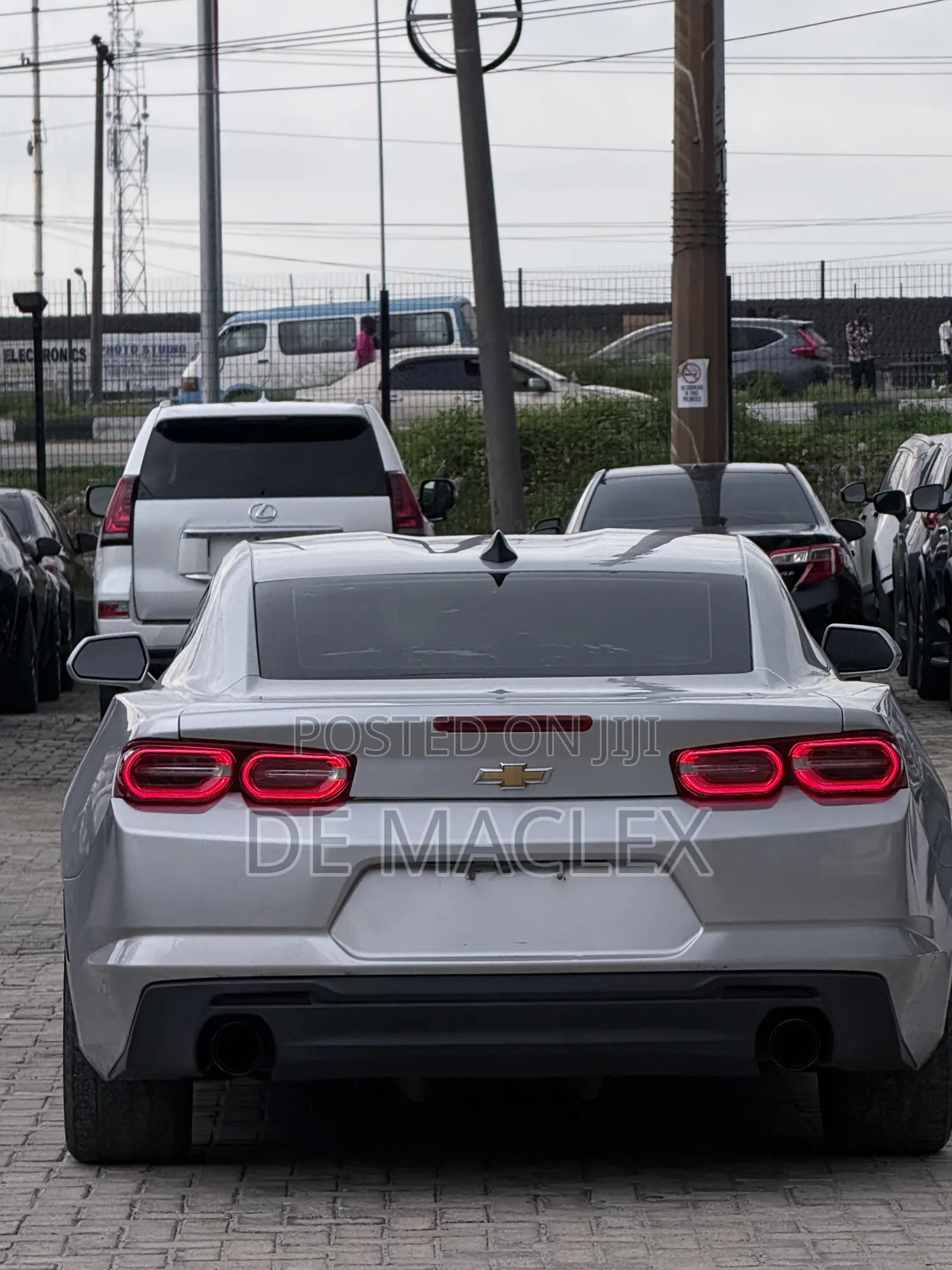 Chevrolet Camaro 2019 Silver