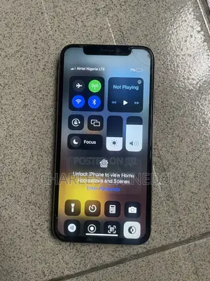 Apple iPhone X 64 GB White