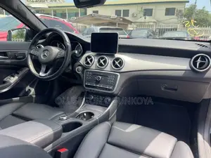 Mercedes-Benz GLA 250 2016 Black