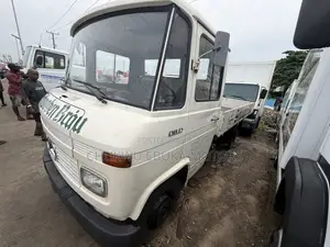 Mercedes Benz D8d