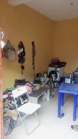 Shop to Let at Ifite Near School Gate