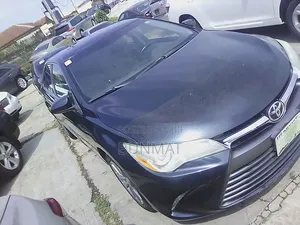 Toyota Camry XLE 4dr Sedan (2.5L 4cyl 6A) 2015 Green