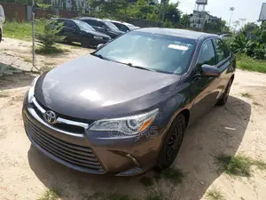 Toyota Camry 2016 Gray