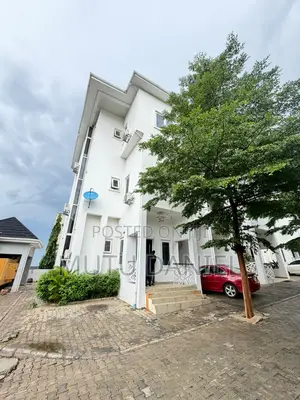 5bdrm Townhouse / Terrace in Guzape District for rent
