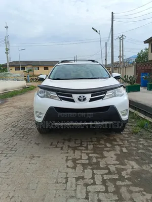 Toyota RAV4 Limited 4dr SUV AWD (2.5L 4cyl 6A) 2014 White