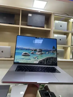 Laptop Apple MacBook Pro 2021 M1 16GB Apple M1 Pro SSD 512GB