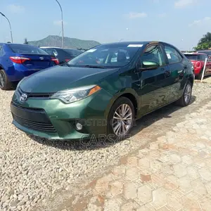 Toyota Corolla 2015 Green